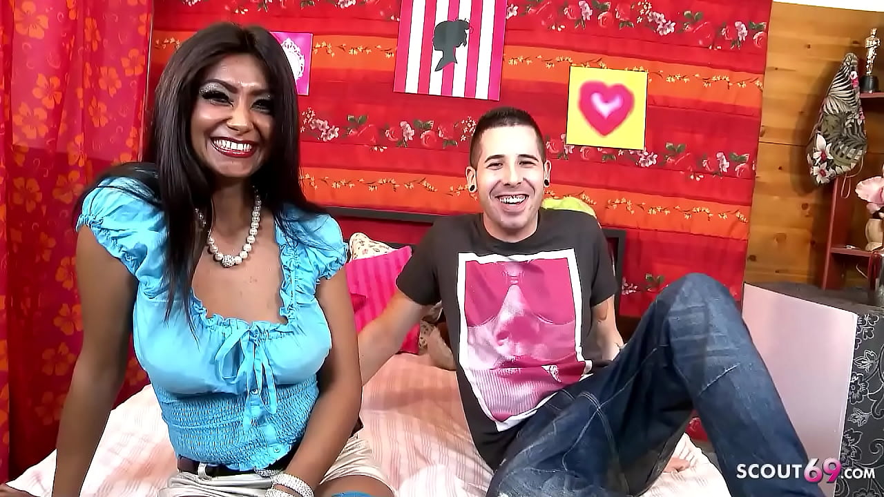 Spanish MILF Pickup and talk to Casting Fuck with Young Guy