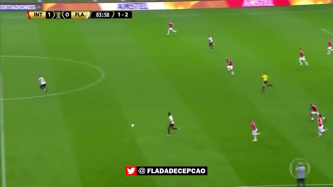 Gola&ccedil;o de gabigol