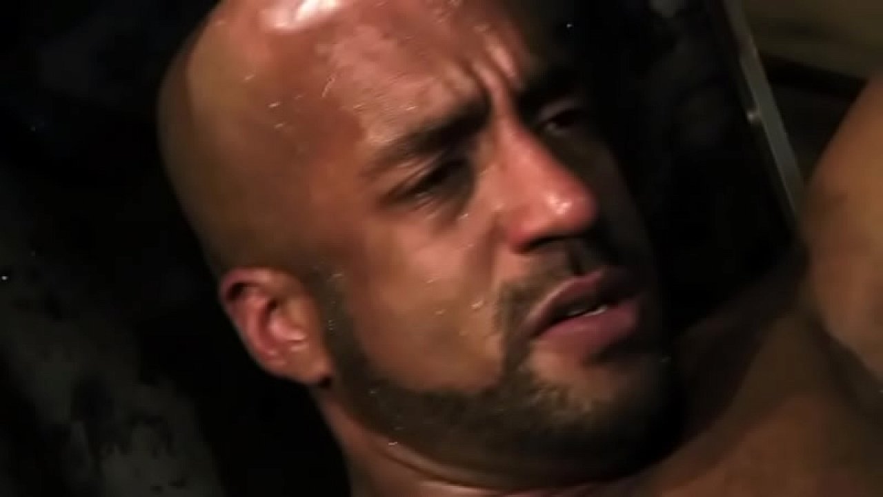 &aacute;rabe negro fodido e mijado