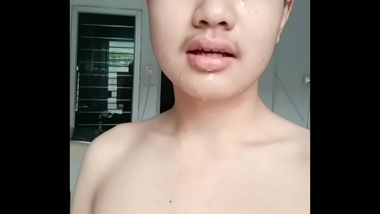 First time experience to cum on my own face