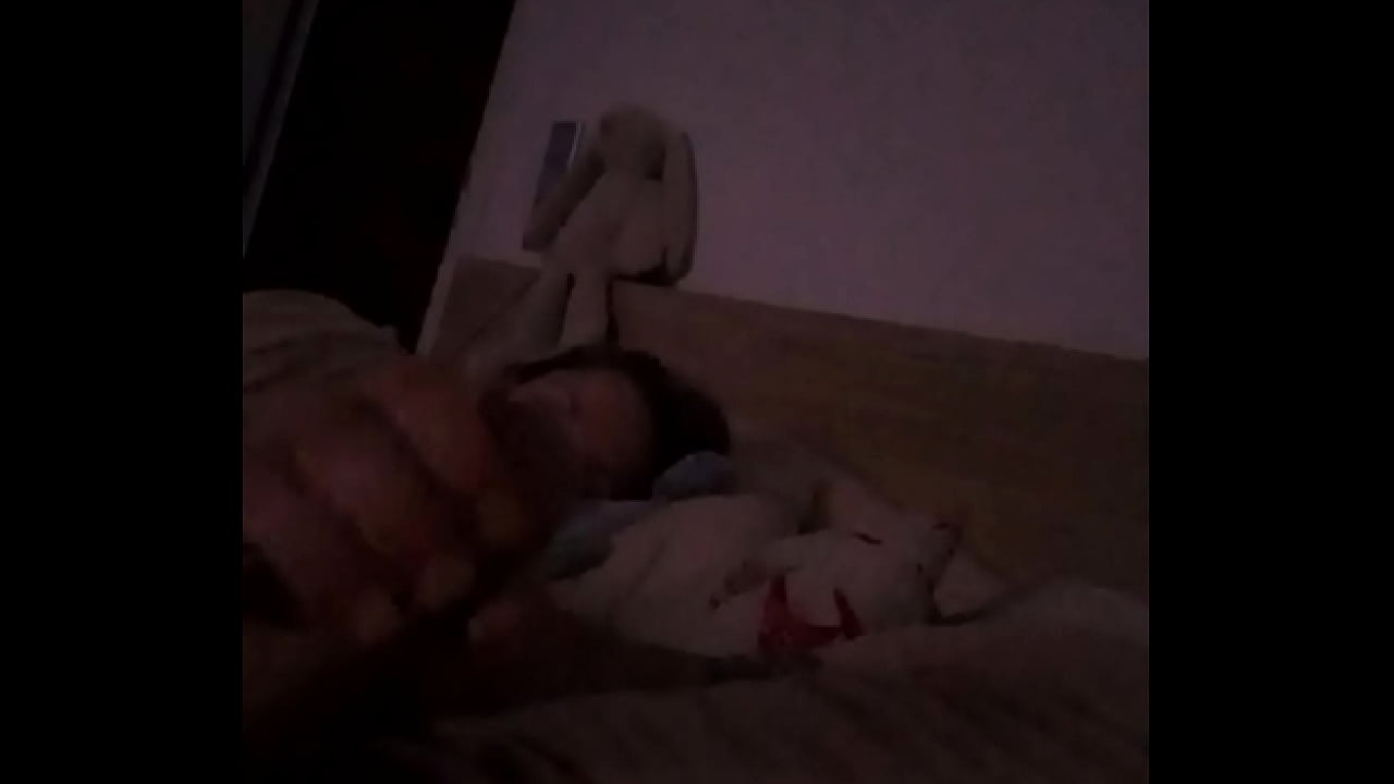 CrazyNaturalMom - Silence!!! She fell asleep after fucking, but I still wanted to. Handjob by a sleeping MILF . Amateur Real homemade