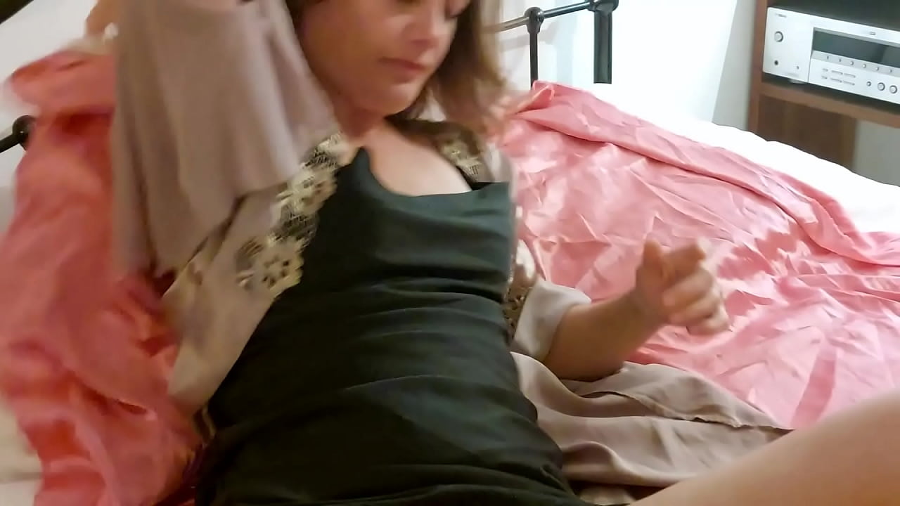 White Amateur Homemade Couple, Satin Lingerie (Panties, Clothed sex), Heels & Stockings, Dogging