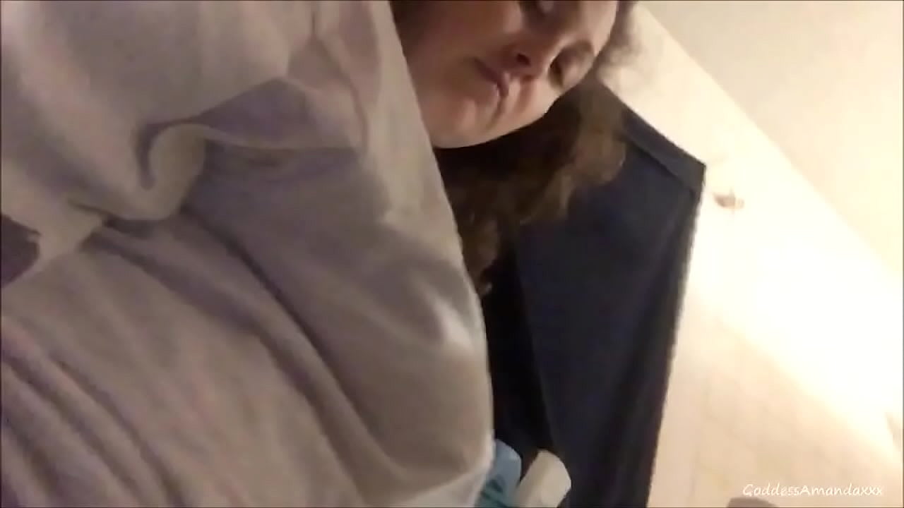 Booty Farting Brunette Milf