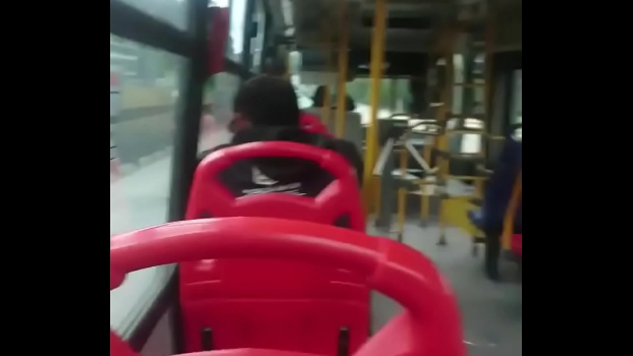 Paja en el autob&uacute;s