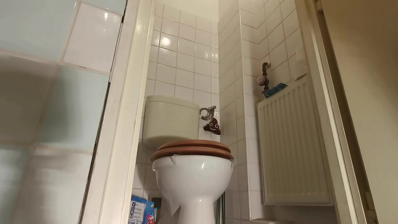 Young girl piss and s. in front of hidden cam pt1 HD