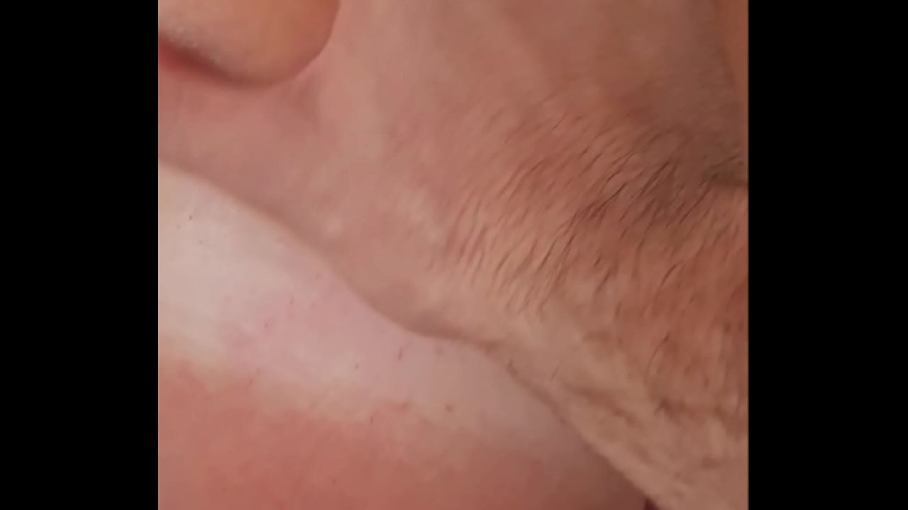 En rentrant de la plage @dyl ht me masse avec le gommage