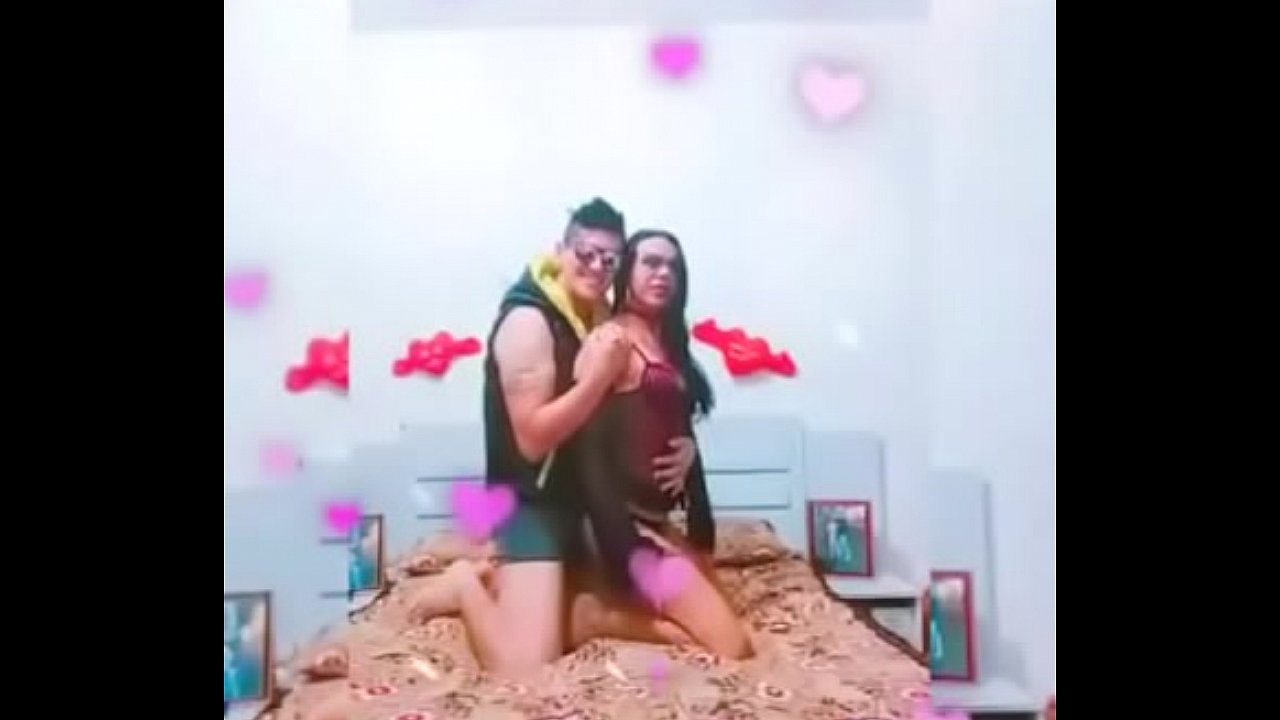 Thaynara dan&ccedil;ando