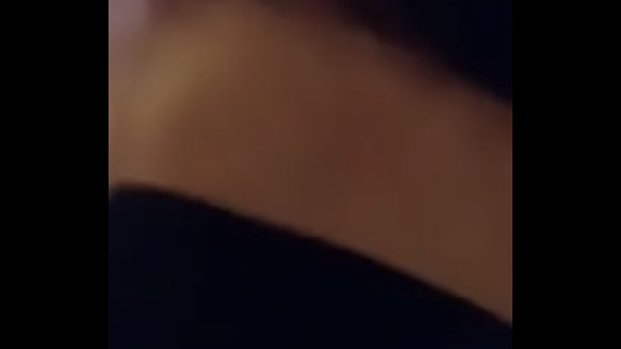 despues de una noche de copas mi esposa me pide que la ponga de perrito, le encanta tener mi pene dentro de ella