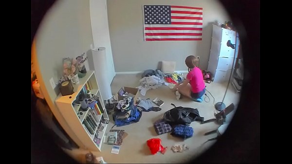 Voyeur! Ignore Fetish As I Fold Laundry Konmari