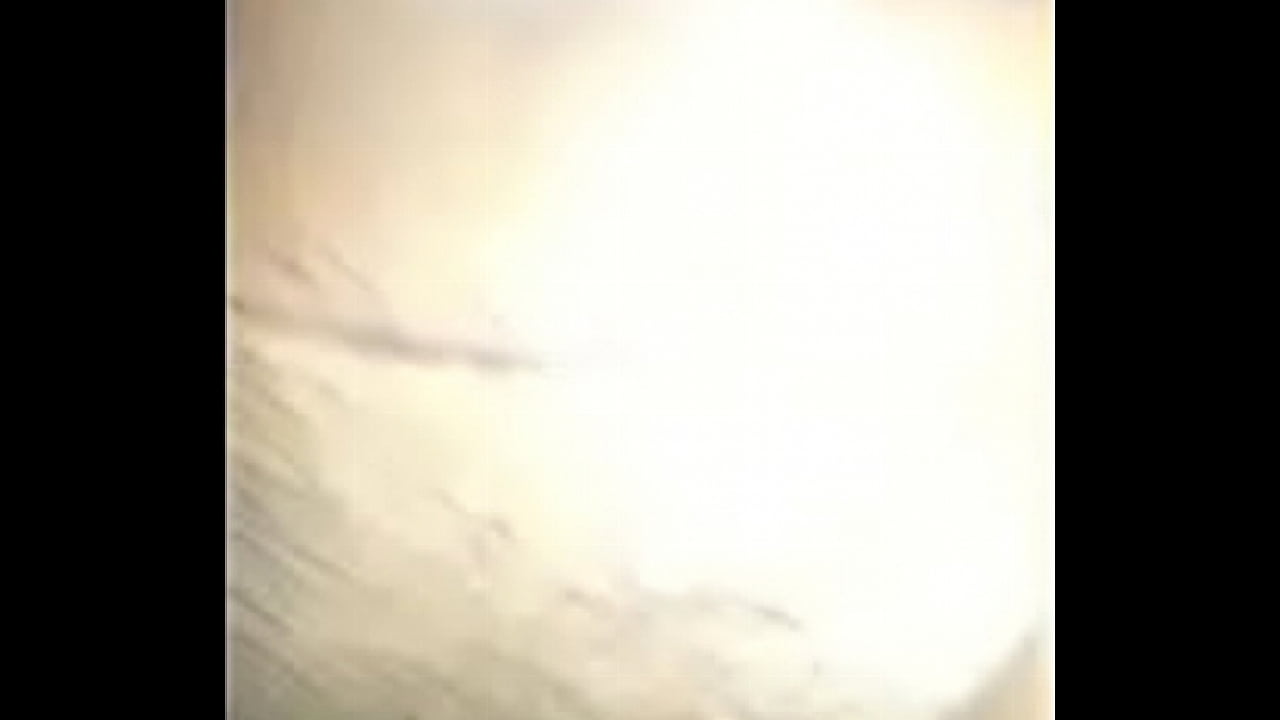 Minha n&ecirc;ga sentando e gozando juntos