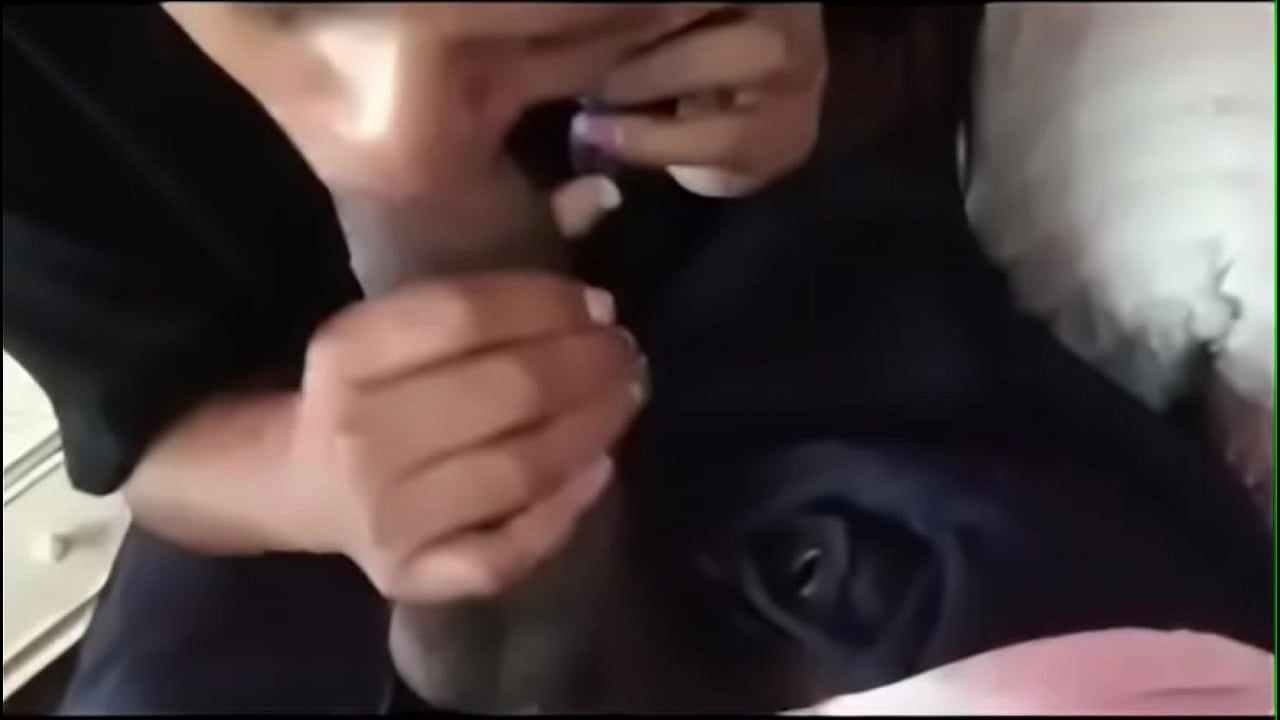 SHE ON THE PHONE DWL