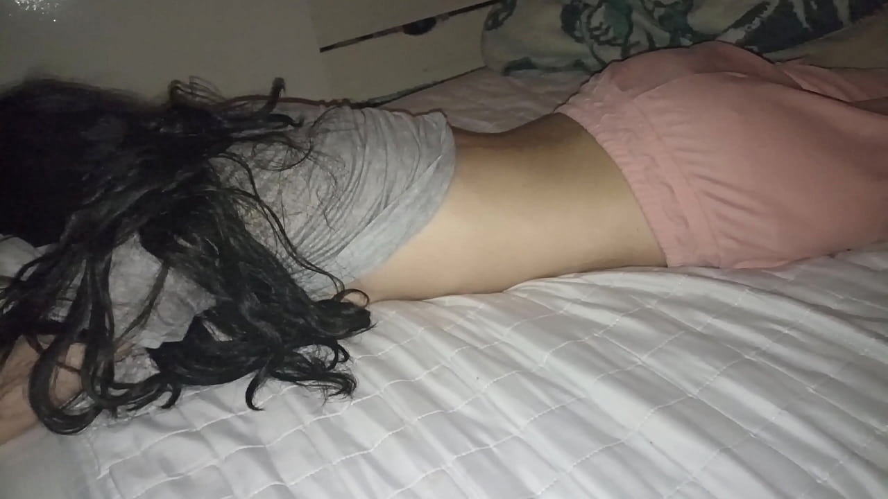 new amateur gets fucked, old video of Laura fucking with her neighbor and being unfaithful