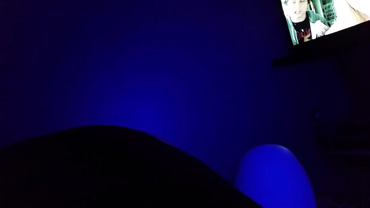 dan dan eats his girls pussy mmmm hes loving it