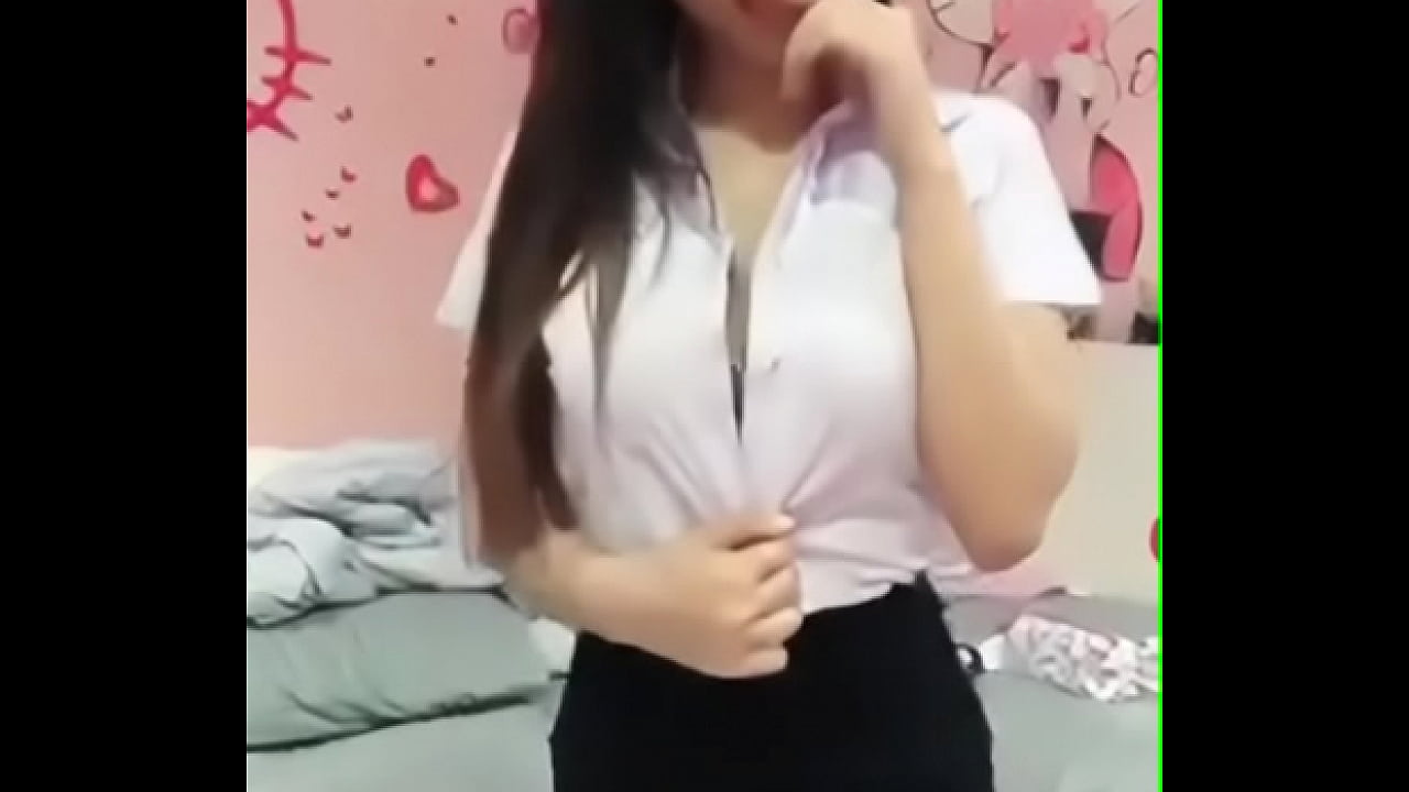 Khmer Student Take off cloth