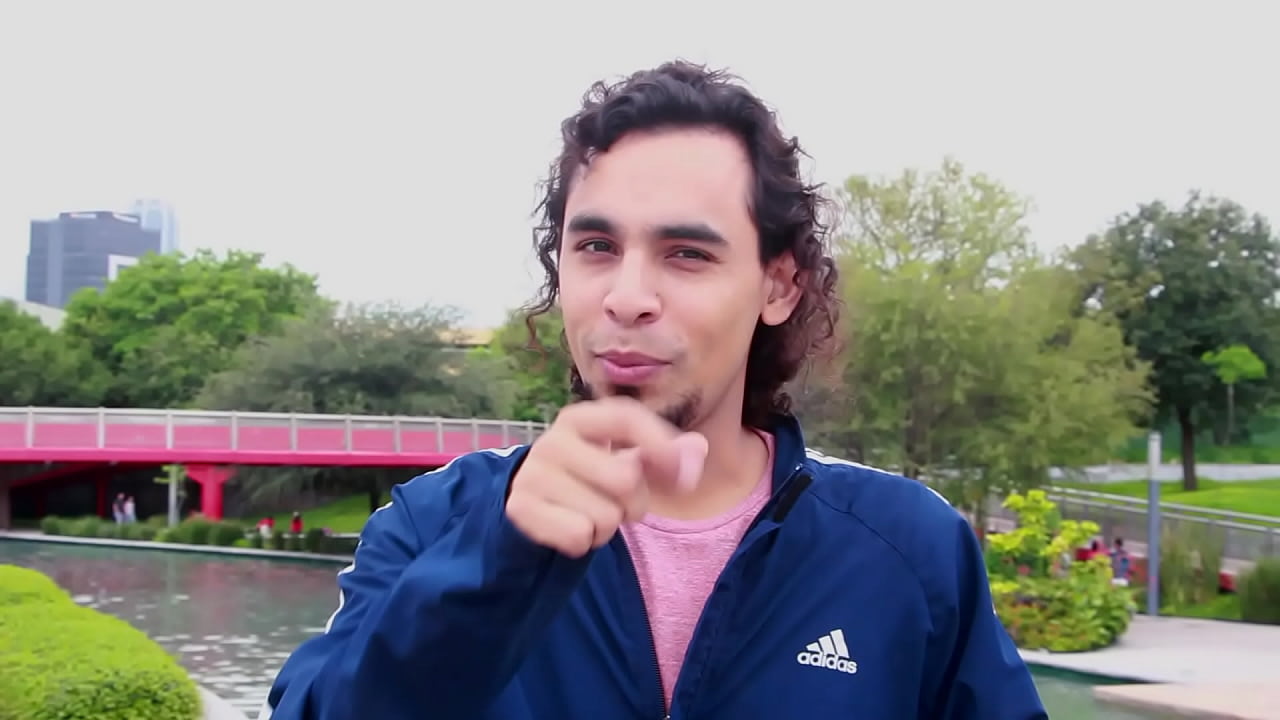 C&oacute;mo practicarse sexo oral a ti mismo / Tutorial