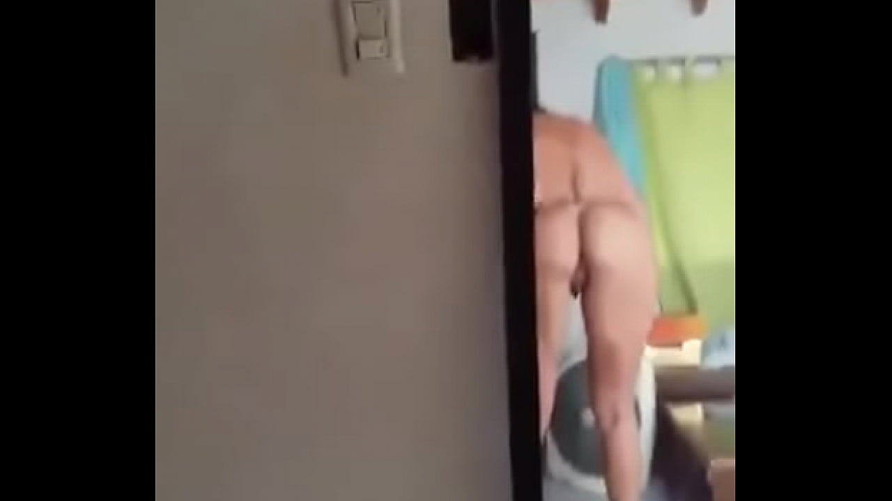 VIDEO DE MACARENA VELEZ DE ESTO ES GUERRA