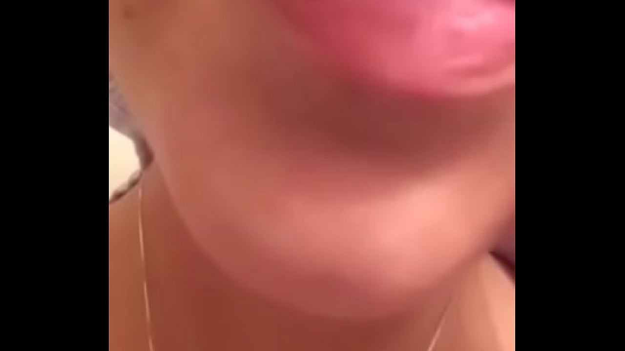 Toc&aacute;ndome rico como siempre en el ba&ntilde;o