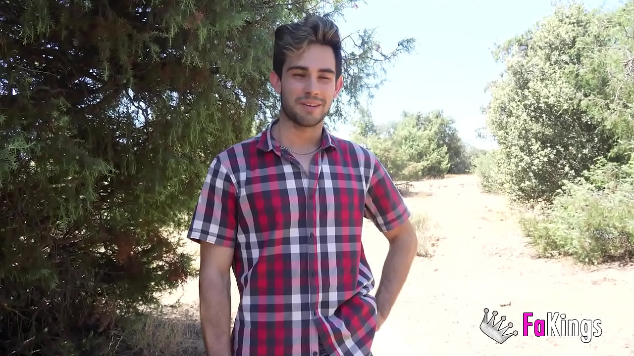 NASTY PICNIC for Sofia Santan. Fuck in the woods!