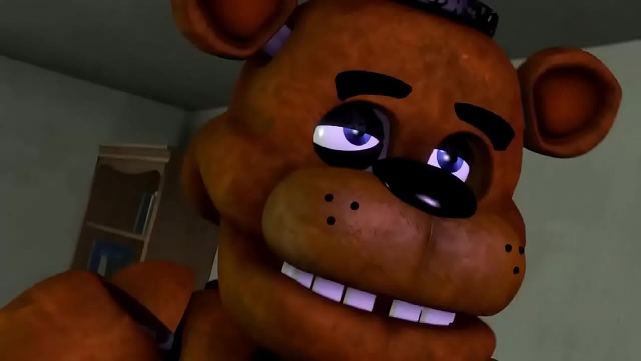 TOY FREDDY E FODE O CU DO FREDDY, E GOZA NA CARA DELE
