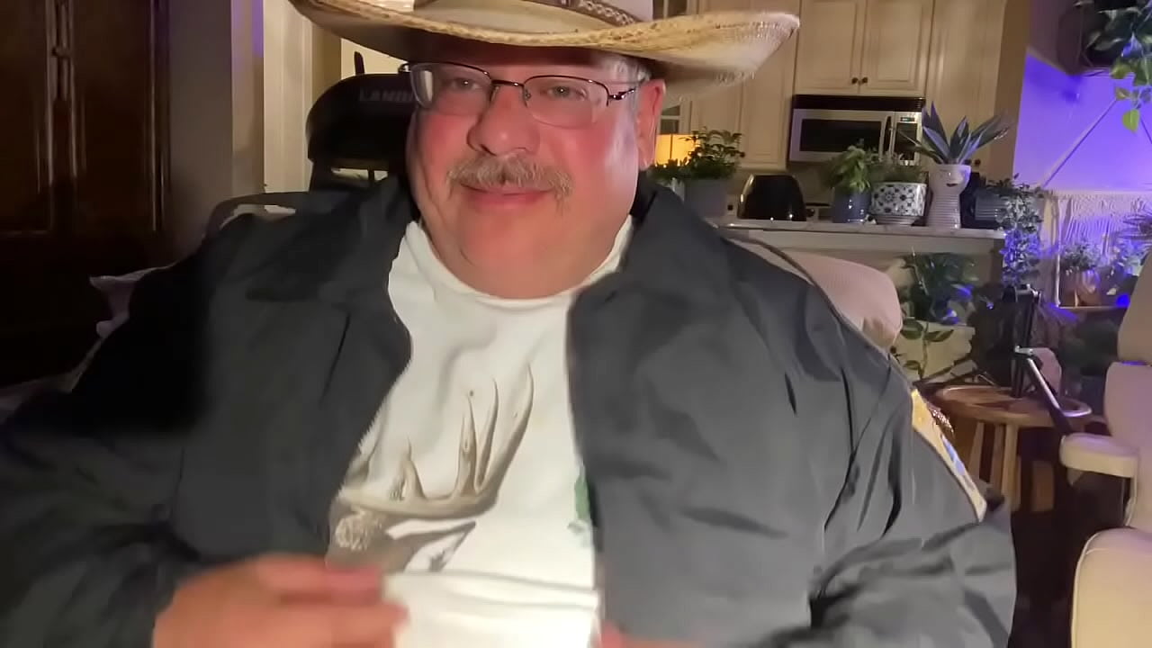 Asshole leaks on fat coach and has handsfree orgasm at end