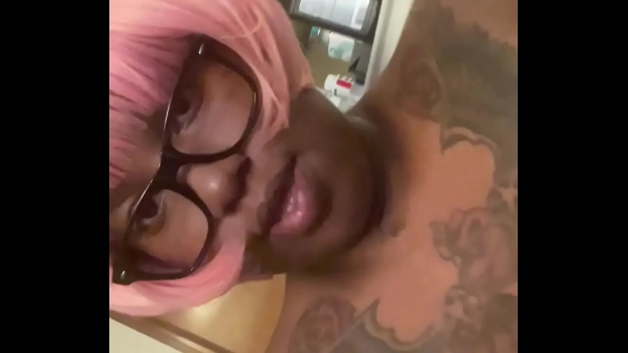 Feeling Like Emo Call Me Emo Barbie Shabrim !