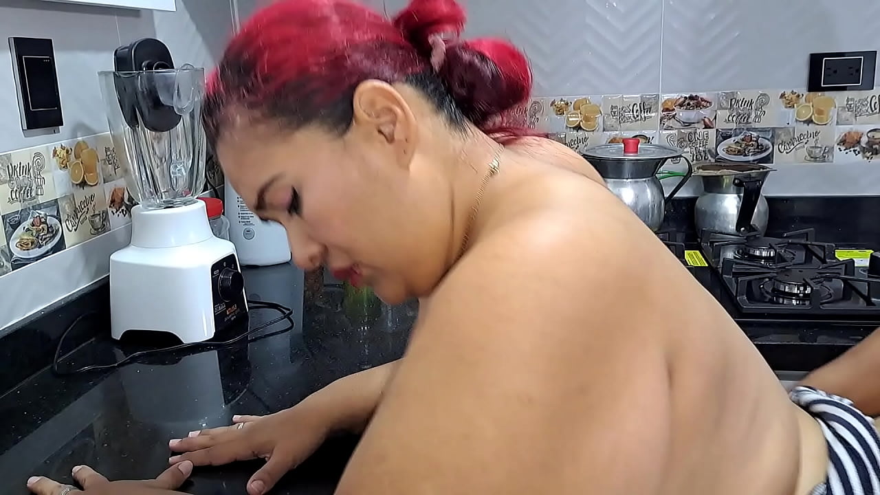 se calienta hasta follar