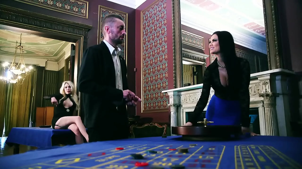 Casino Erotica Soft - the More You Win the More You Fuck Sc5