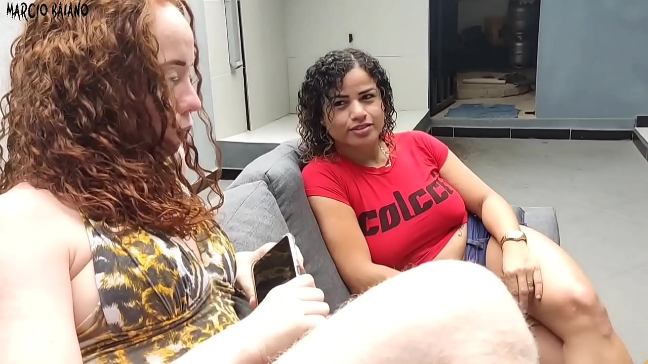 Duas gostosas vieram pedir a senha do wifi