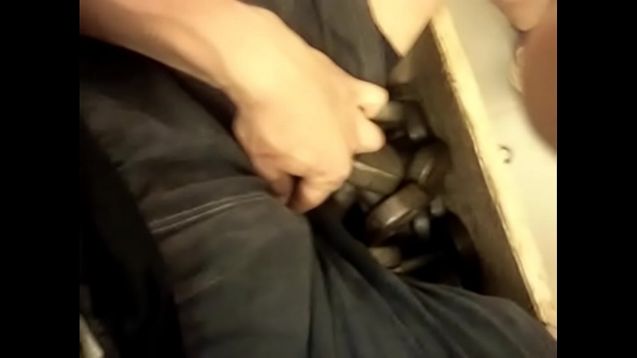 Naughty pee in the gym