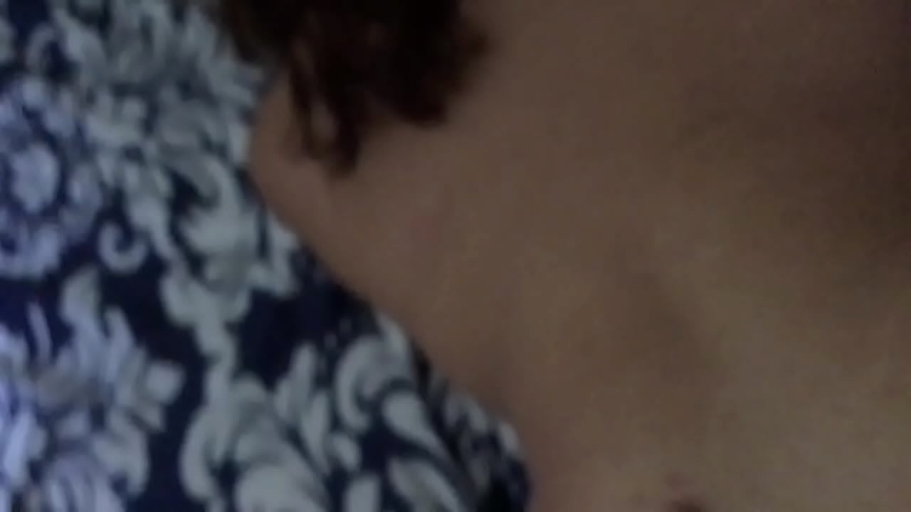 Cojiendome a mi vecina por su culito