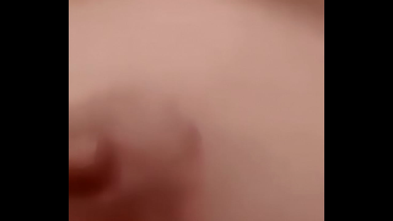 Thủ d&acirc;m vú to l&ocirc;̀n đẹp (big tit)