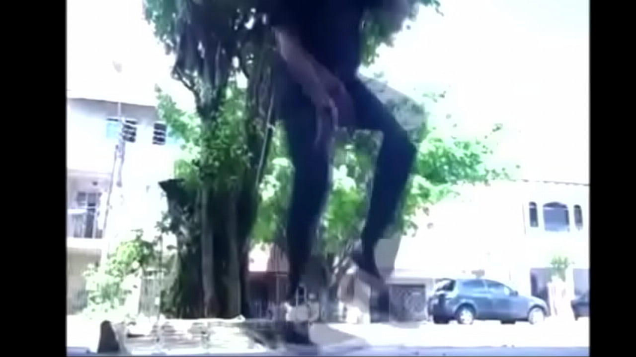 rebolando gostoso no trance