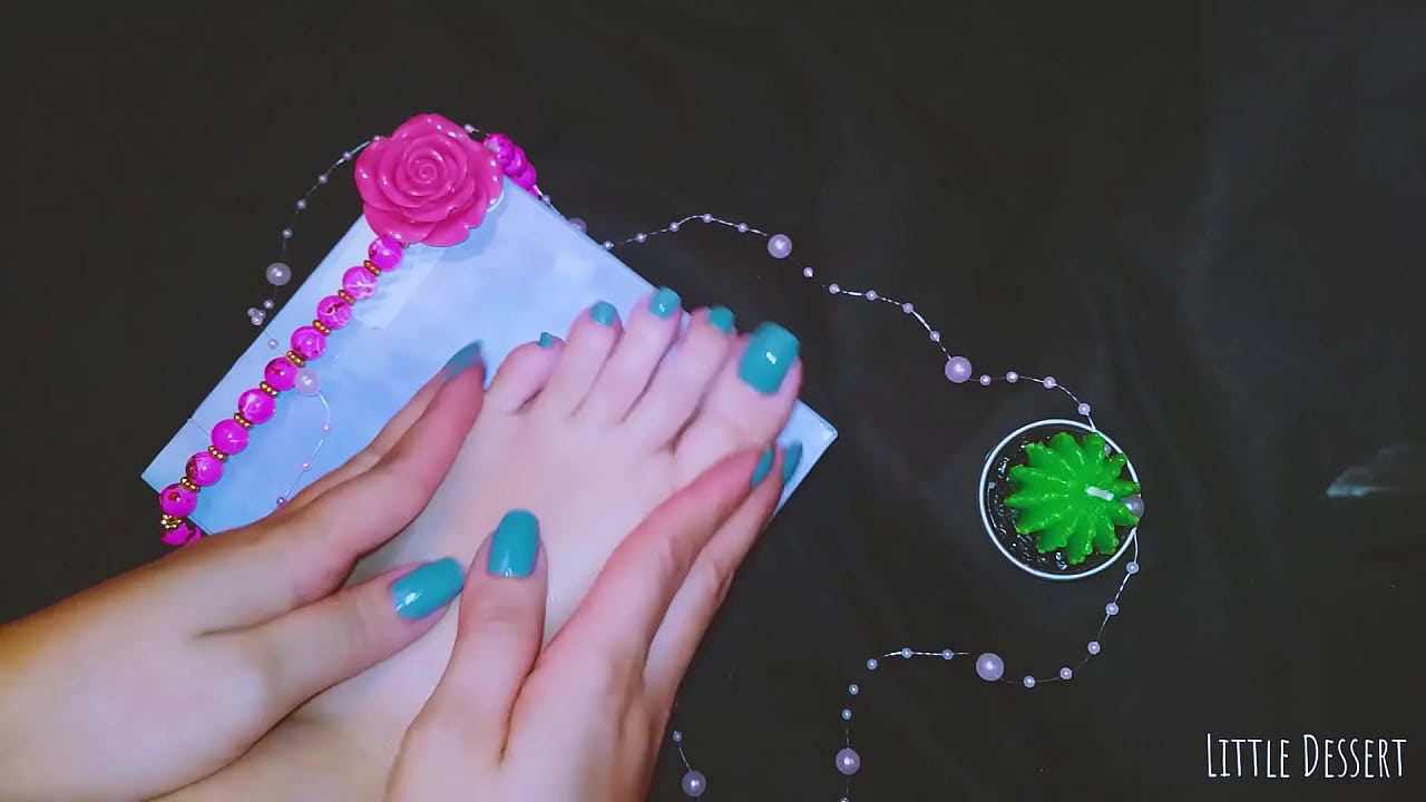 Massaging my beautiful perfect feet thinking on your hard cock full of oil