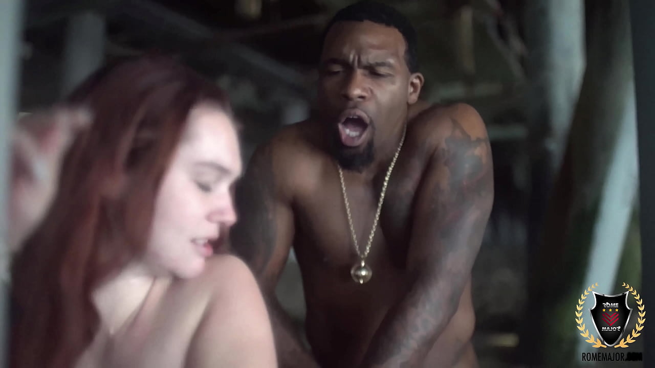 Thick Cock Rome Major Fucks Beautiful Jayla Quinn Under The Pier!