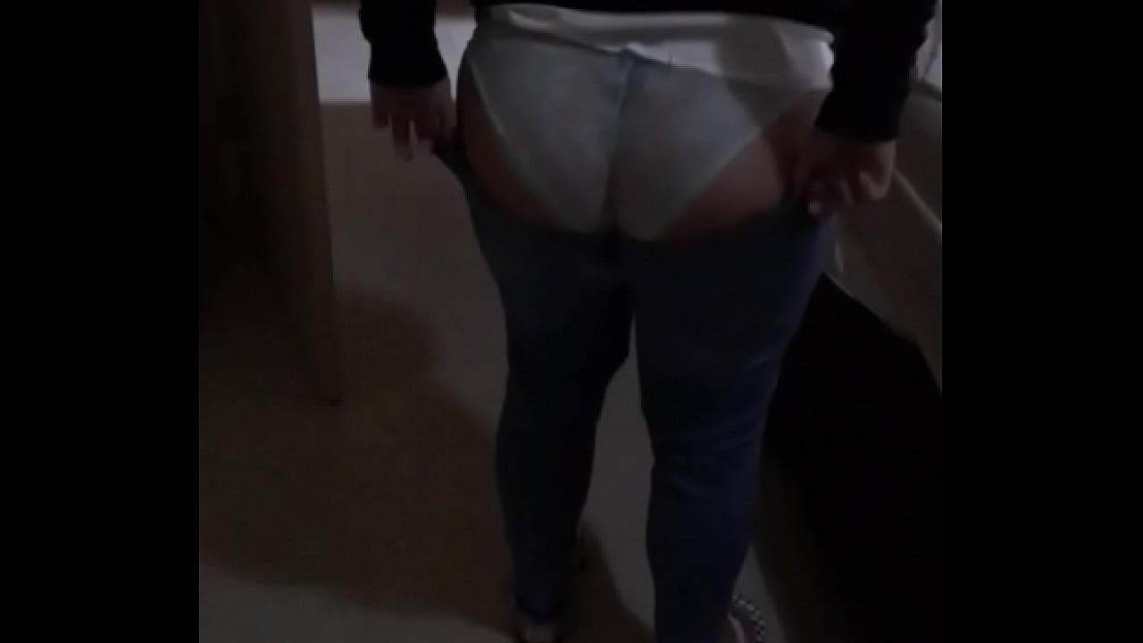 PERFECT LATINA ASS!!!