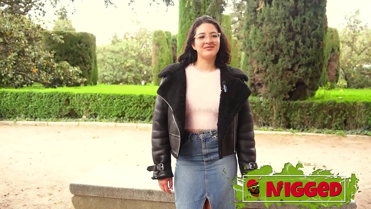 18 years old. The best ass you'll ever see. This is BabyBell, a woman with glasses who films interracial porn just for the fun of it on Nigged