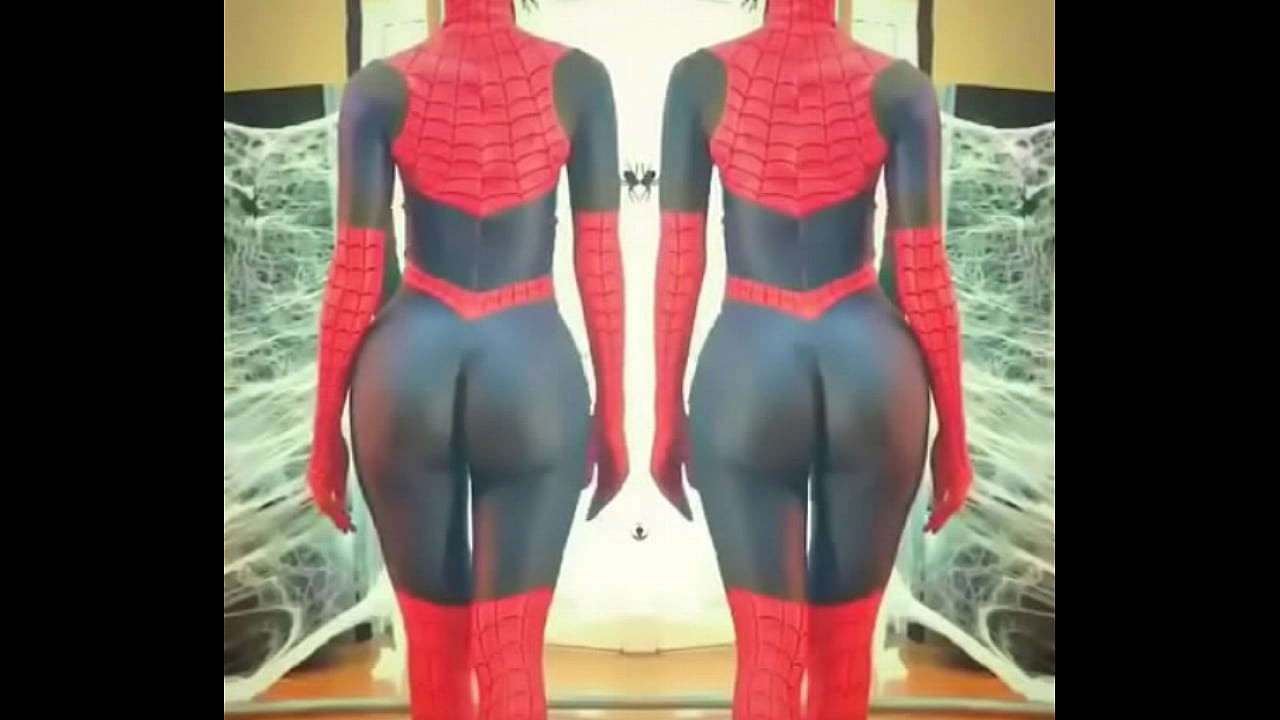 Spiderbae IG: LovelyNicocoa