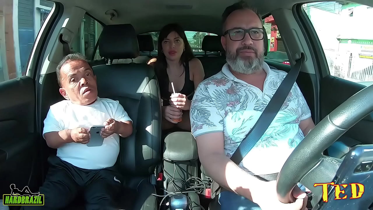 O velho an&atilde;o Teves entra na carona e tem uma surpresa