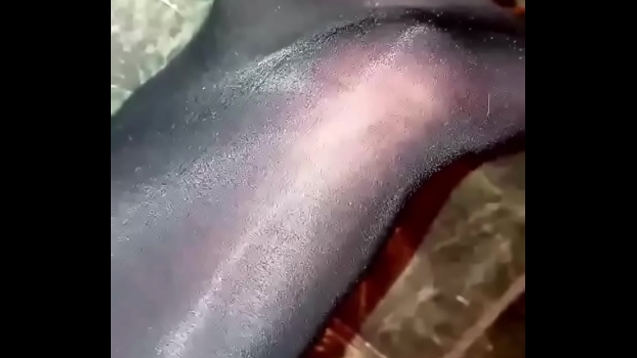 Tri or quad digits for this big beautiful B, with s&eacute;xy feet.#shiny