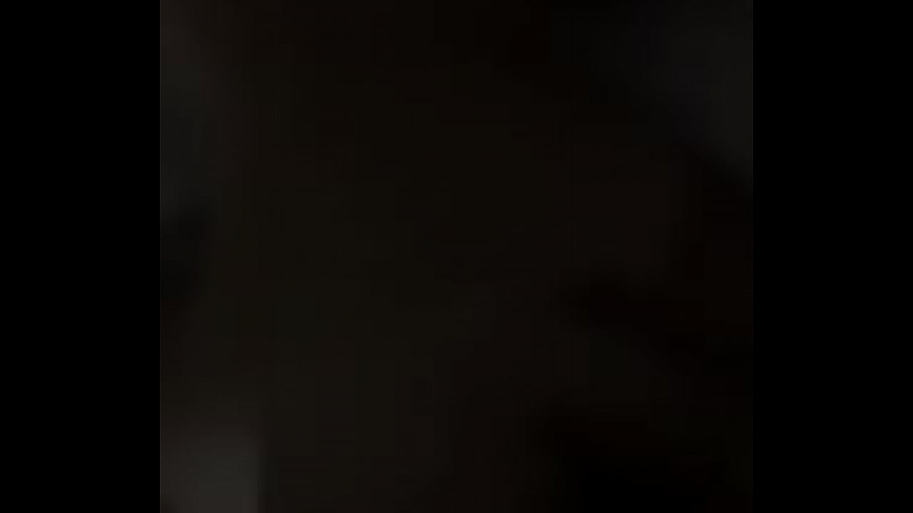 Schweizerin bl&auml;st und wird gefickt (gleichzeitig)