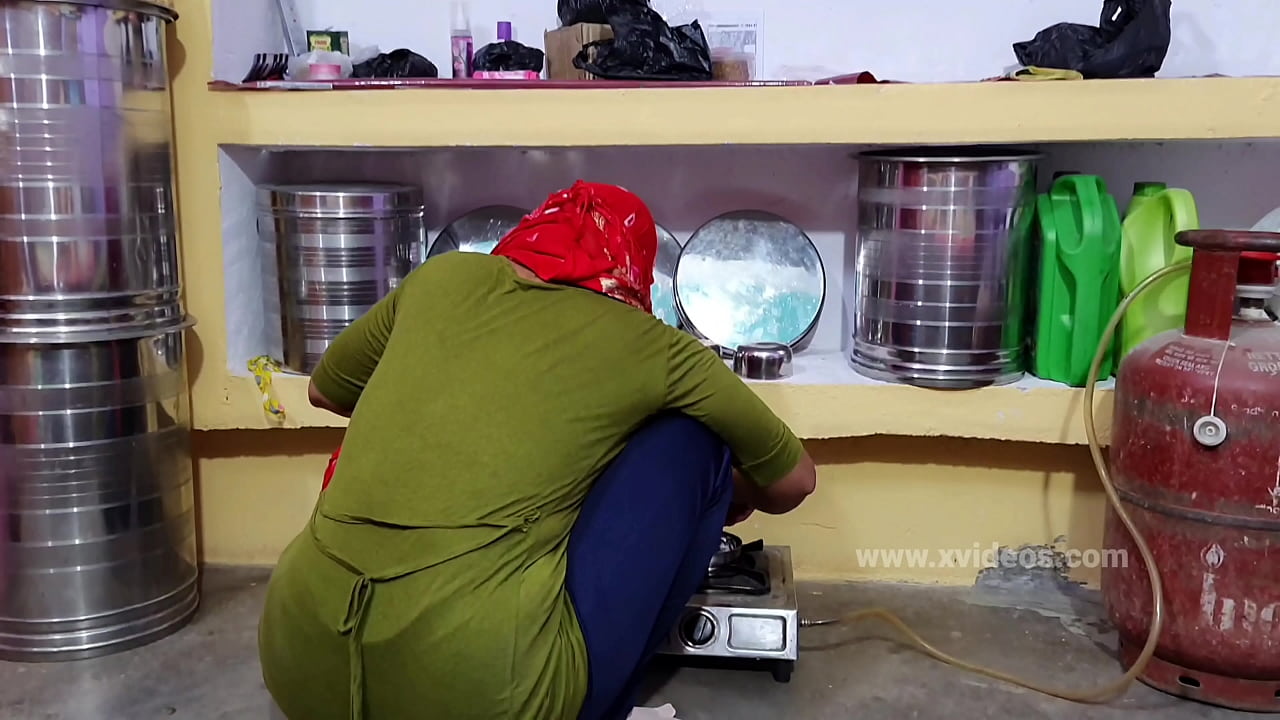 Indian desi girl fucking hordcore fucking with boyfriend home sex teen girlfriend