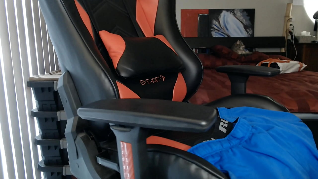 37 yo Cutie Thicc Boy Shows Off Curves Thighs Ass Smooth Skin (Partial, Member 2 of 3, Free Promo 2 of 3)  20250323