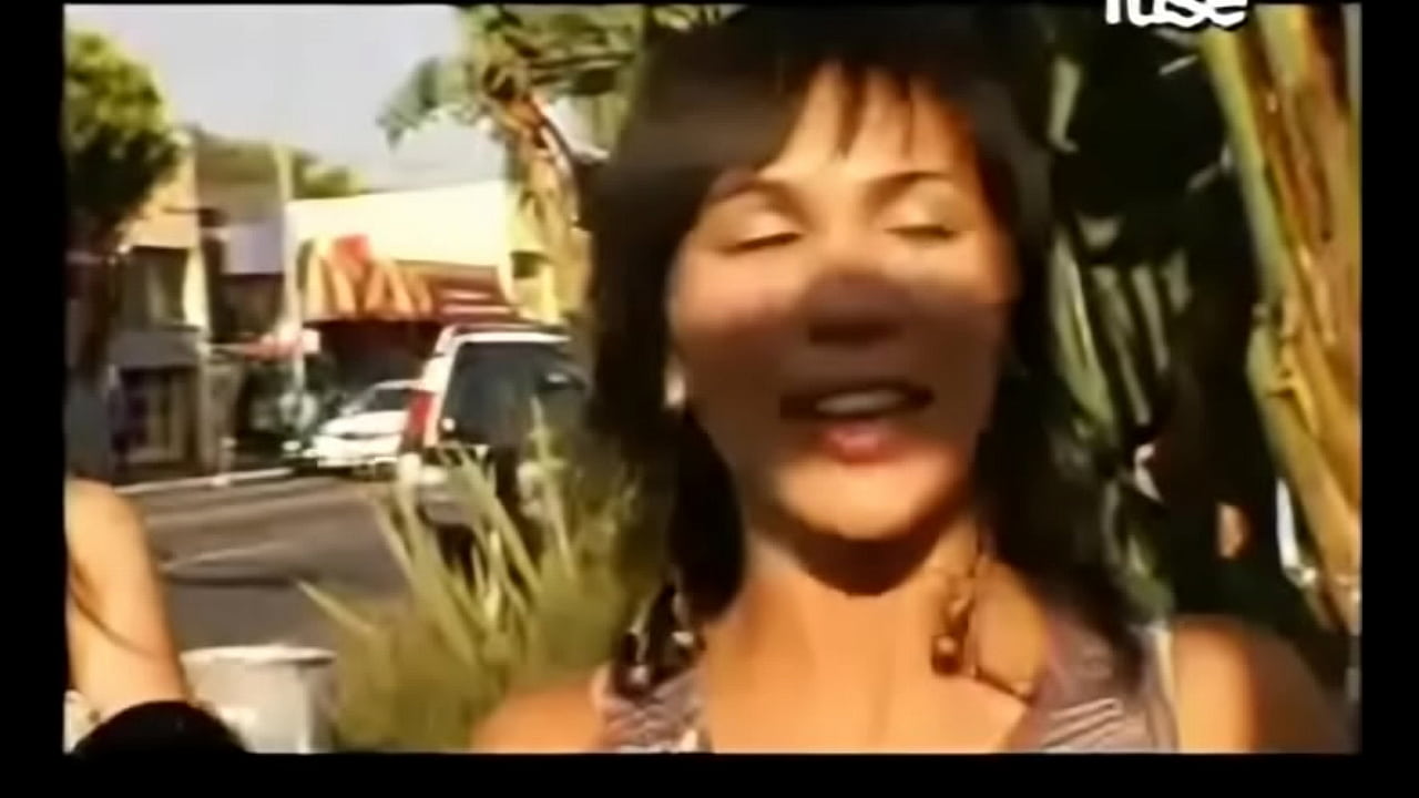 Girl farting in mouths