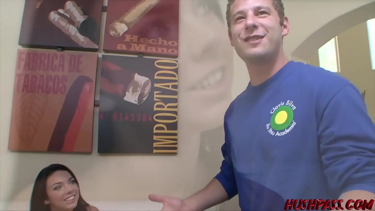 Sexy Tiffany Can&rsquo;t Get Enough of This Giant White Dick