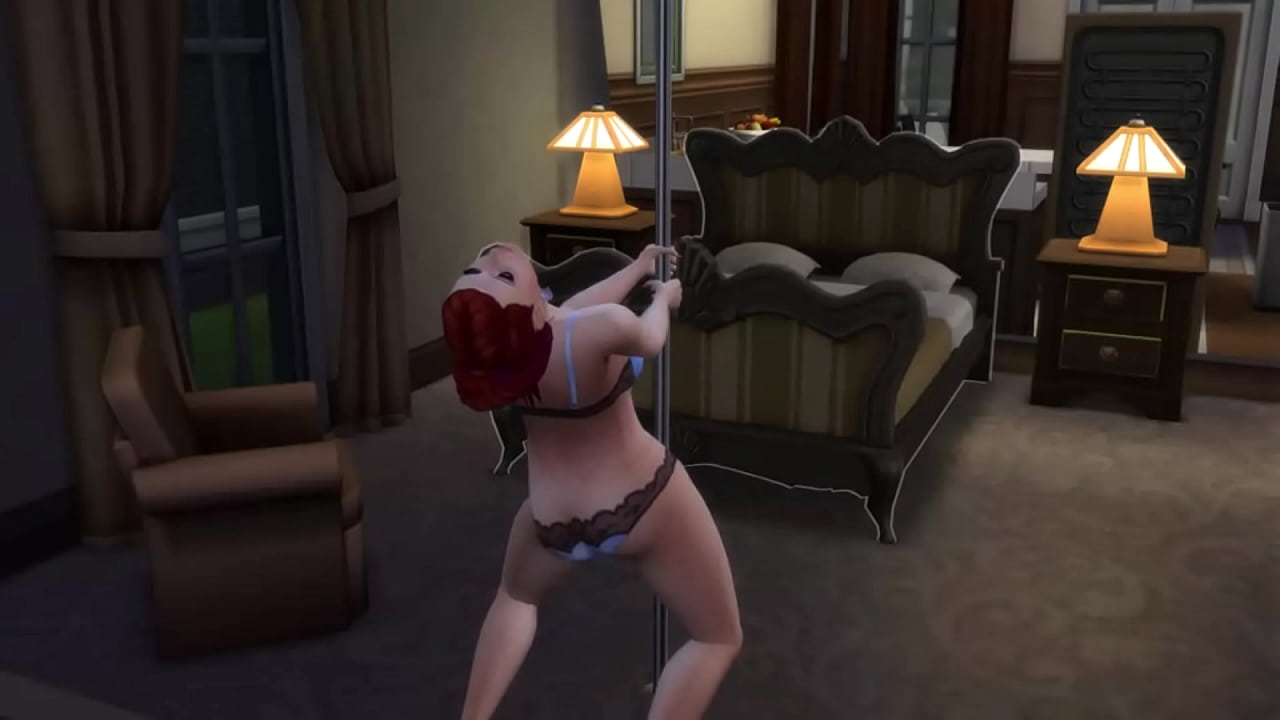 PAWG Makes Out with Her Boyfriend and Poledances