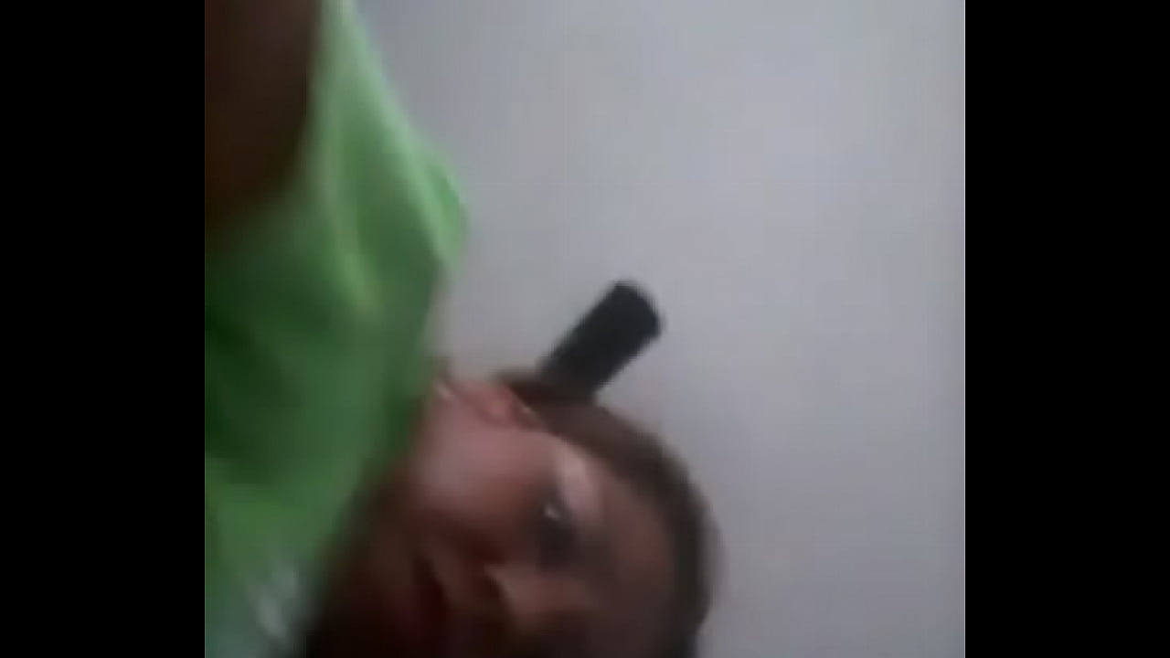 le fascina masturbarse