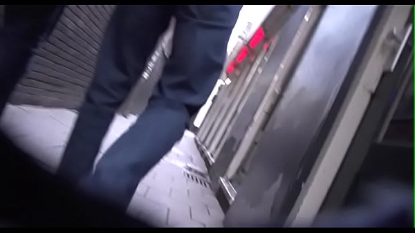 Chick gets mouth screwed