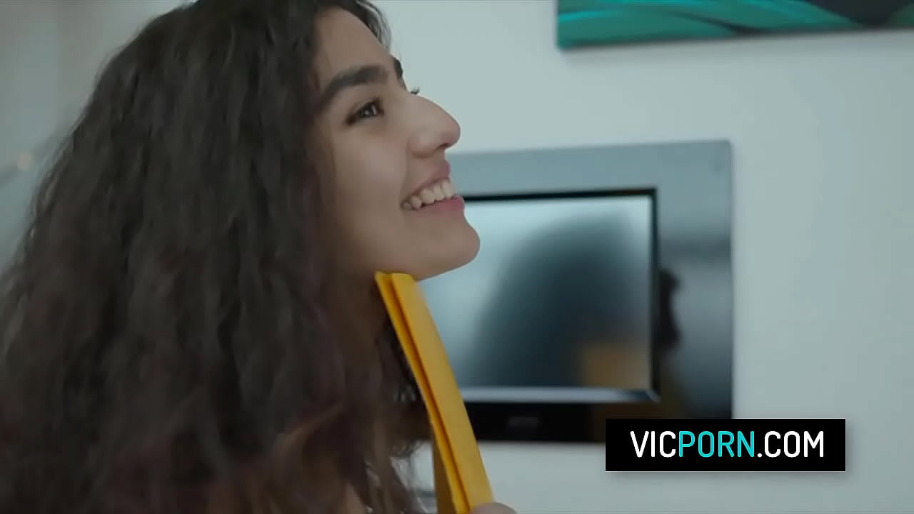 Slutty babe sucks cock and getting fucked