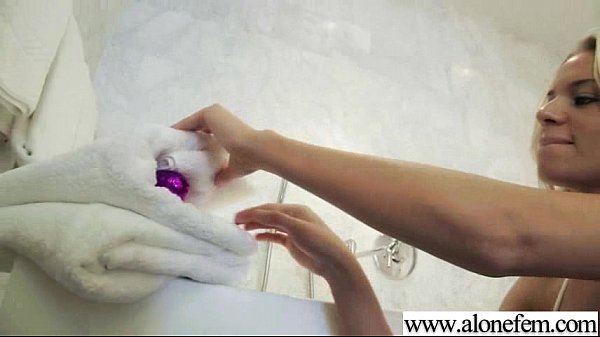 Masturbation Sex Tape With Sex Things By Teen Girl  (britney belle) movie-03