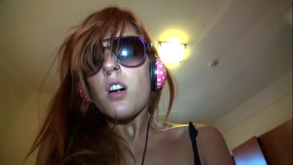 Corrida en gafas de Nena Gogo